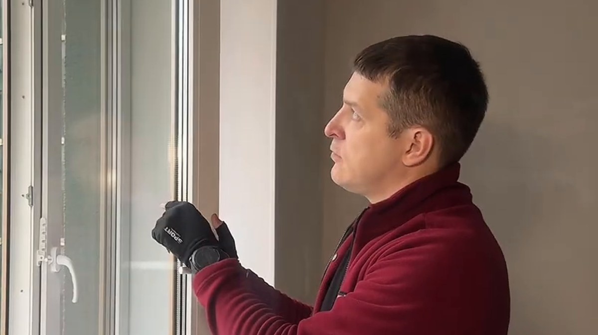 Окна: Грязь внутри стеклопакета — заводской брак, нужна замена